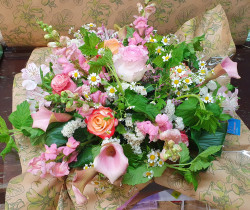 Fleurs pour un enterrement à Villieu-Loyes-Mollon