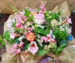 Fleurs pour un enterrement à Leyment